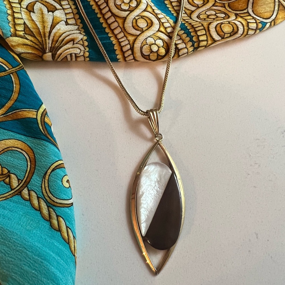 Ges Gesch Germany VTG 1950s Art deco Abalone/Mother of pearl Necklace